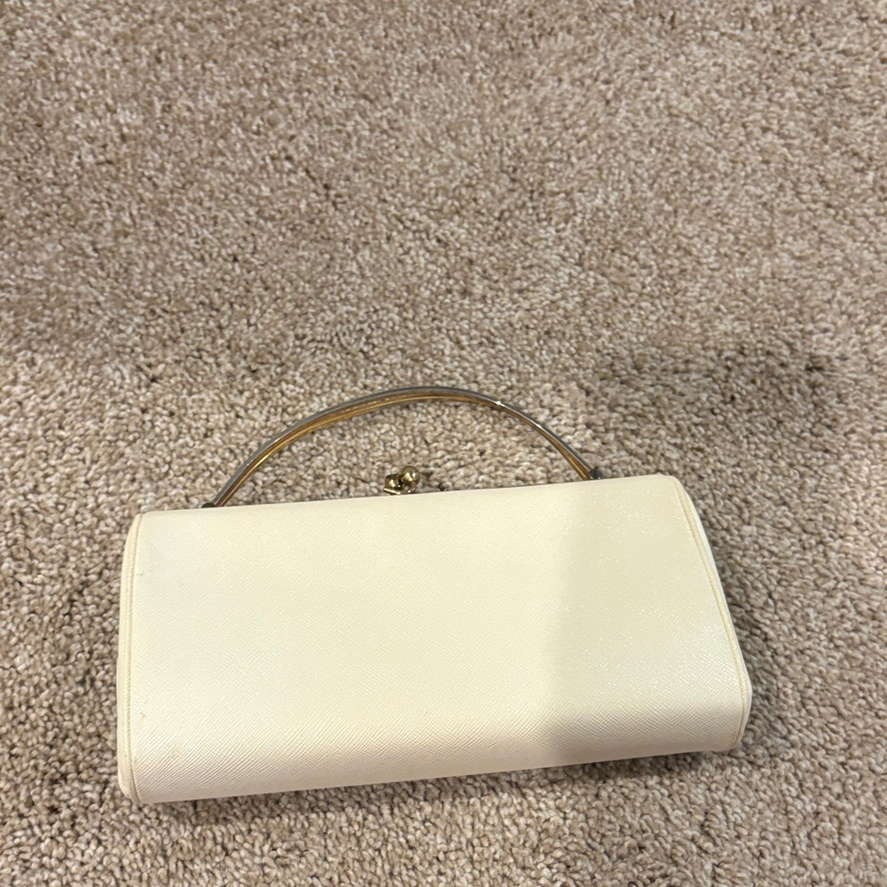 Chic Cream Clutch